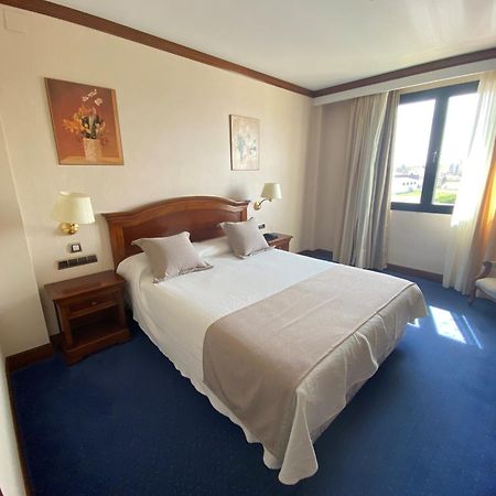 Hotel Villa De Almazán Zewnętrze zdjęcie